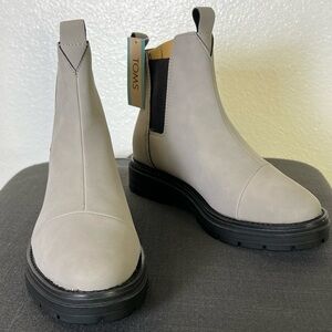 Toms Women’s Skylar Cement Synthetic Nubuck Booties Size 7.5